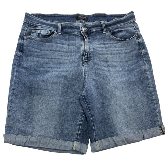 Judy Blue Denim Shorts Womens 3XL Blue Bermuda Cuffed Stretch Zip Fly JB15226LT - Picture 1 of 7
